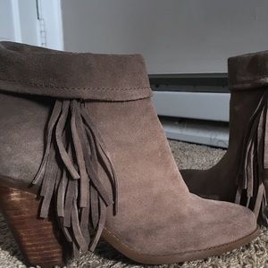 Jessica Simpson frill booties